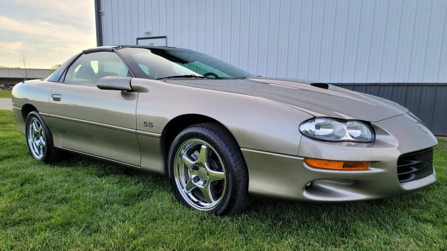 2000 Chevrolet Camaro SS 4th Gen - Image 6 of 19