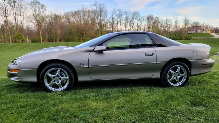 2000 Chevrolet Camaro SS 4th Gen - Image 2 of 19