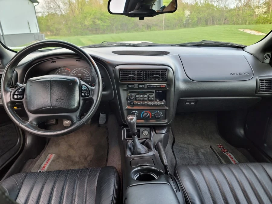 2000 Chevrolet Camaro SS 4th Gen - Image 11 of 19