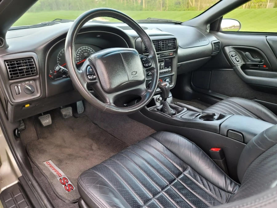 2000 Chevrolet Camaro SS 4th Gen - Image 10 of 19