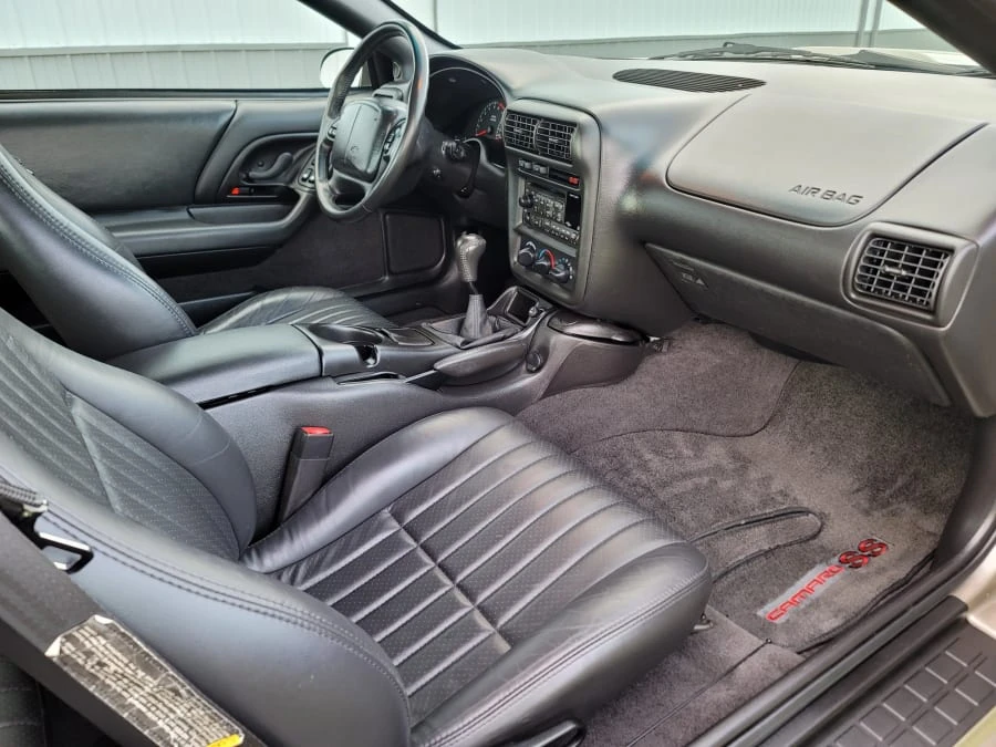 2000 Chevrolet Camaro SS 4th Gen - Image 17 of 19