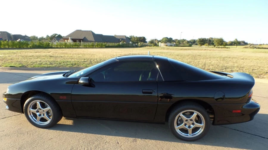 2000 Chevrolet Camaro SS 4th Gen - Image 2 of 9