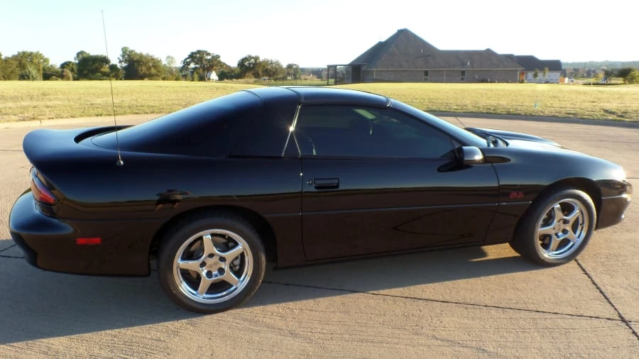 2000 Chevrolet Camaro SS 4th Gen - Image 8 of 9