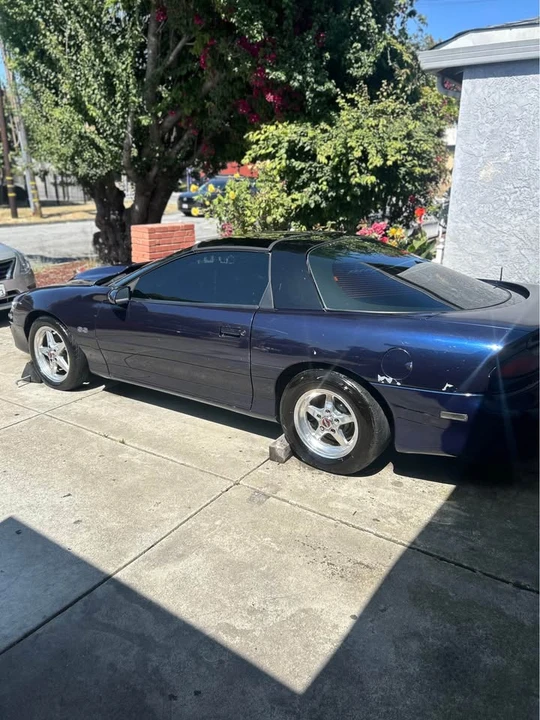 2000 Chevrolet Camaro SS 4th Gen - Image 8 of 14