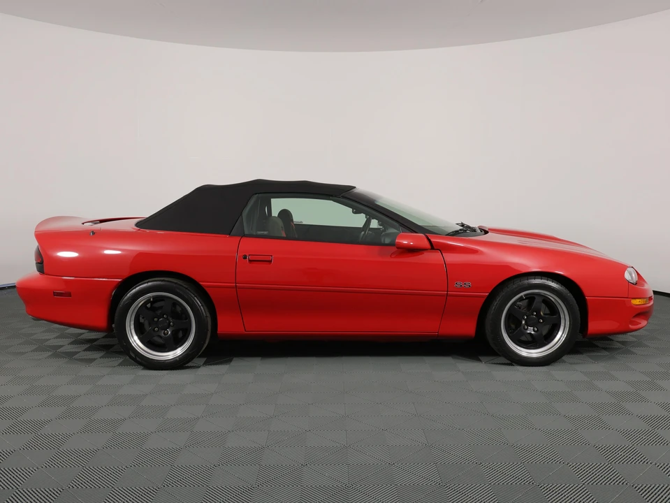 2000 Chevrolet Camaro SS 4th Gen - Image 13 of 31