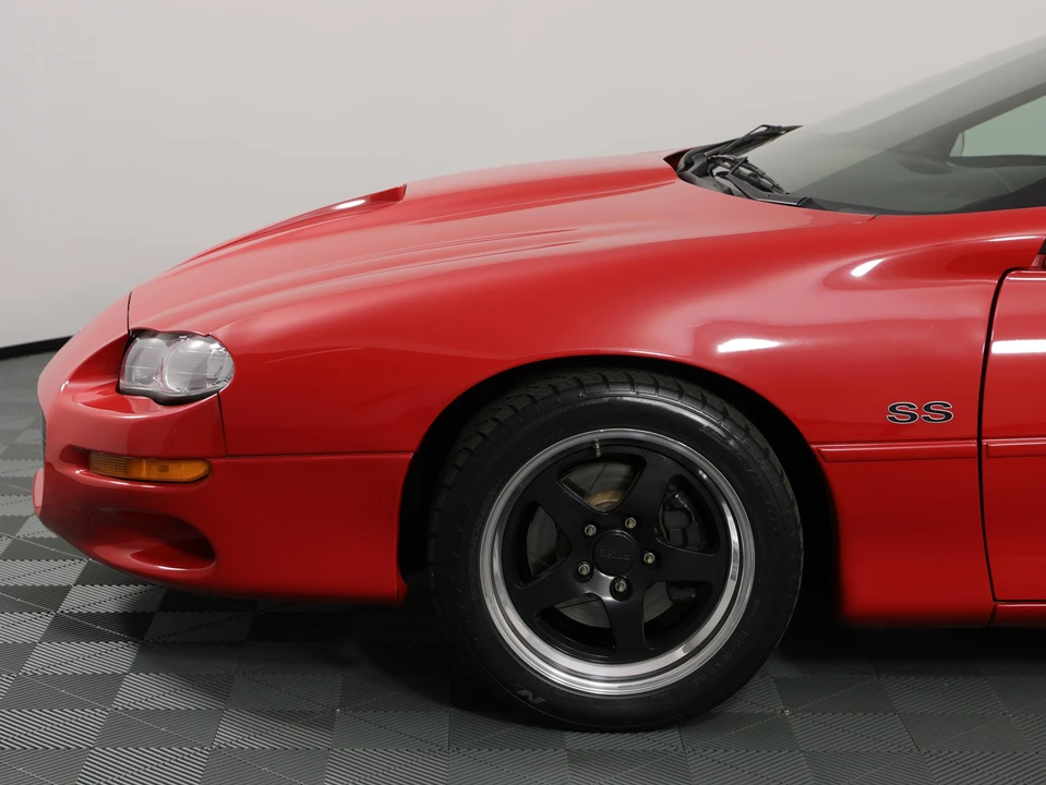 2000 Chevrolet Camaro SS 4th Gen - Image 17 of 31