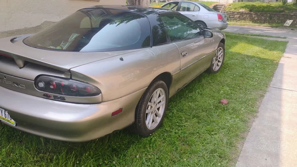 2000 Chevrolet Camaro SS 4th Gen - Image 3 of 7