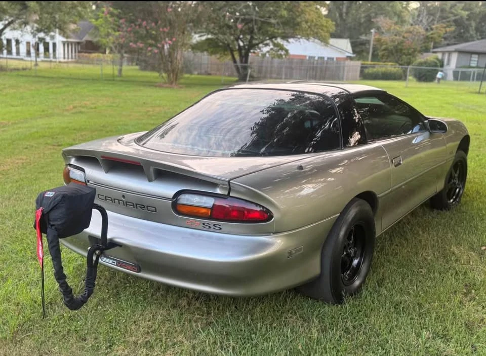 2000 Chevrolet Camaro SS 4th Gen - Image 2 of 8