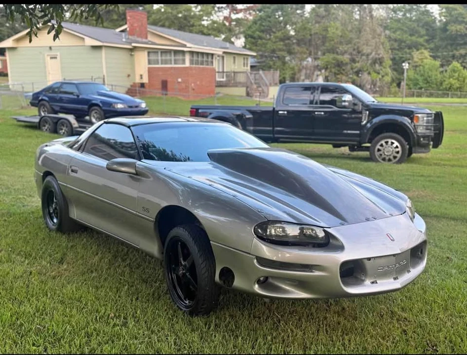 2000 Chevrolet Camaro SS 4th Gen - Image 3 of 8