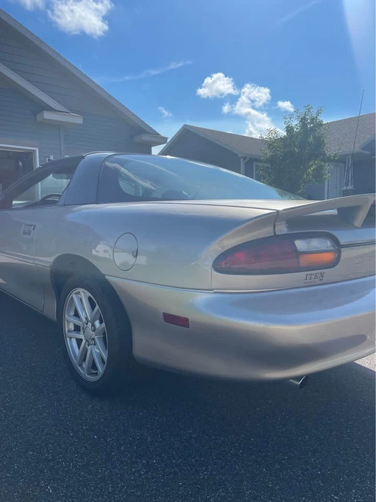 2000 Chevrolet Camaro SS 4th Gen - Image 4 of 20