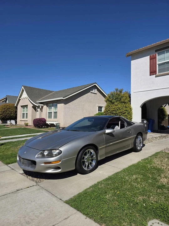 2000 Chevrolet Camaro SS 4th Gen - Image 2 of 3