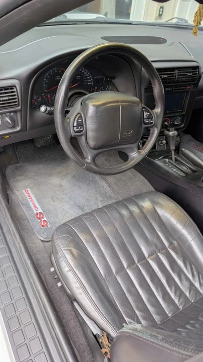 2000 Chevrolet Camaro SS 4th Gen - Image 13 of 19
