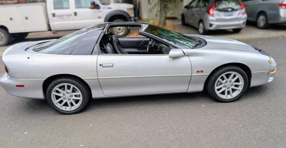 2000 Chevrolet Camaro SS 4th Gen - Image 4 of 19