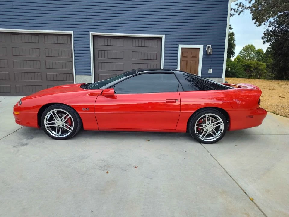 2000 Chevrolet Camaro SS 4th Gen - Image 2 of 17