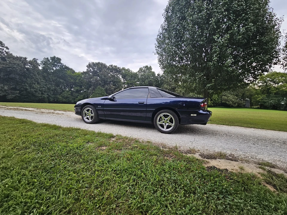 2000 Chevrolet Camaro SS 4th Gen - Image 11 of 31