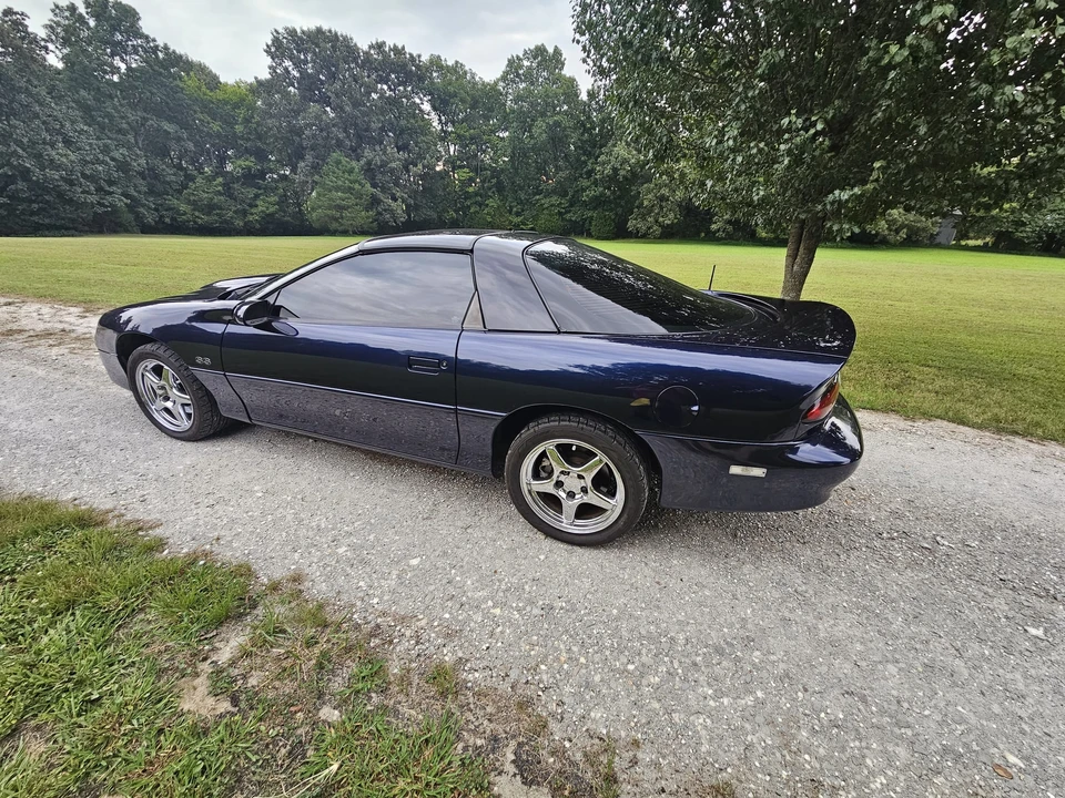 2000 Chevrolet Camaro SS 4th Gen - Image 10 of 31