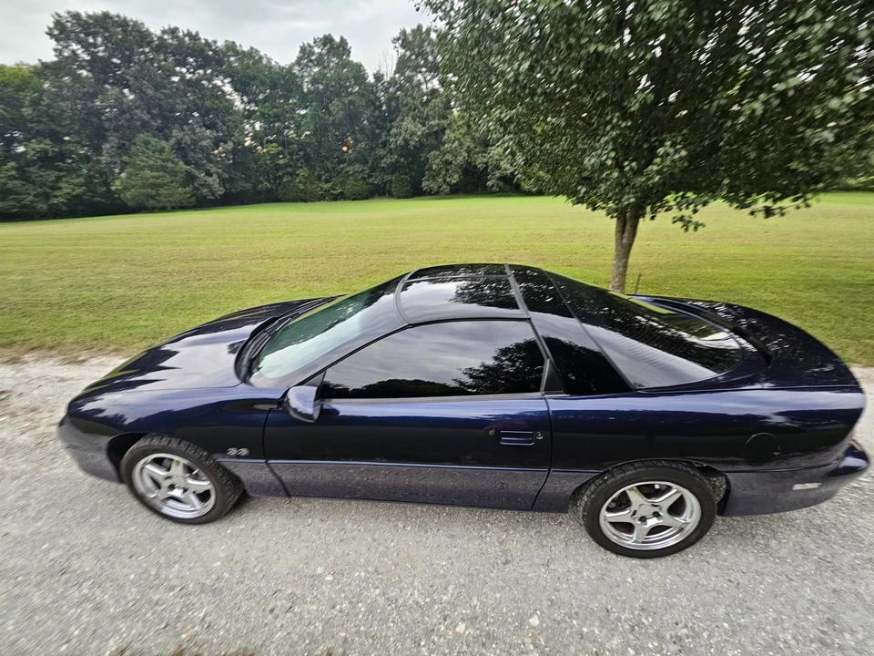 2000 Chevrolet Camaro SS 4th Gen - Image 8 of 31