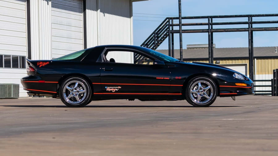 2000 Chevrolet Camaro SS 4th Gen - Image 8 of 12