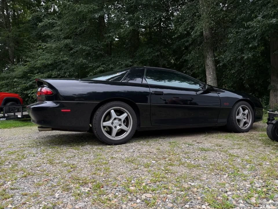 2000 Chevrolet Camaro SS 4th Gen - Image 2 of 2