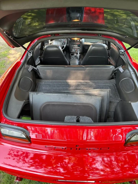 2000 Chevrolet Camaro SS 4th Gen - Image 9 of 11