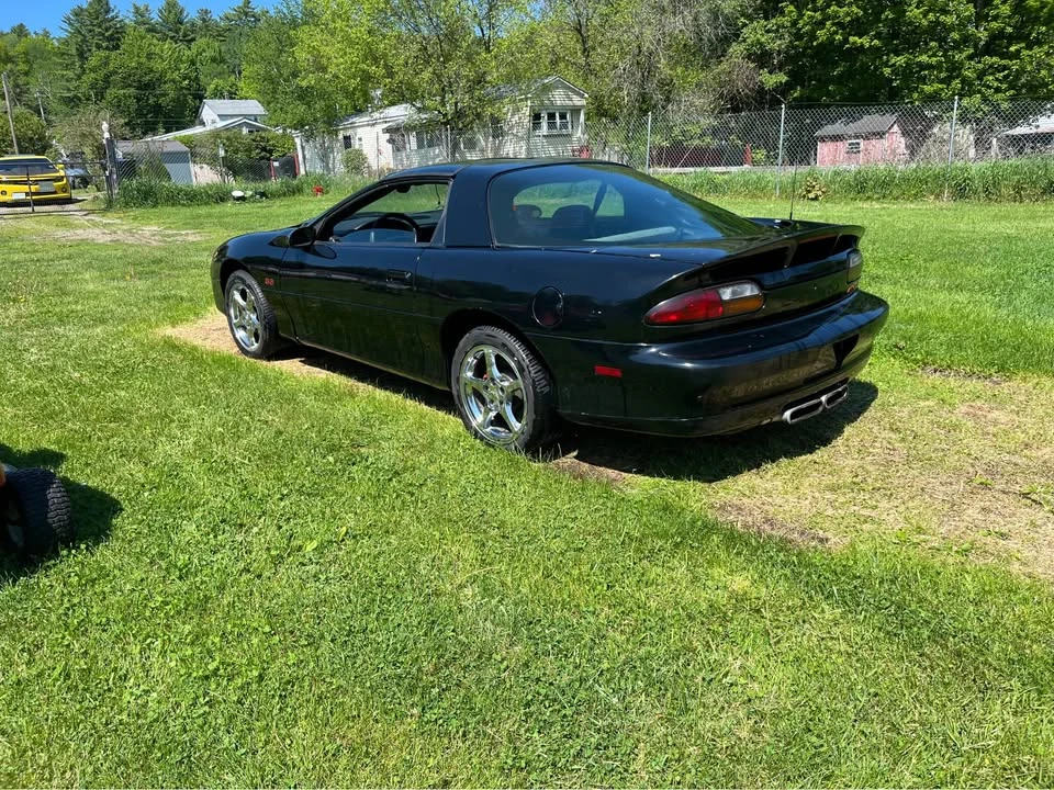 2000 Chevrolet Camaro SS 4th Gen - Image 9 of 10