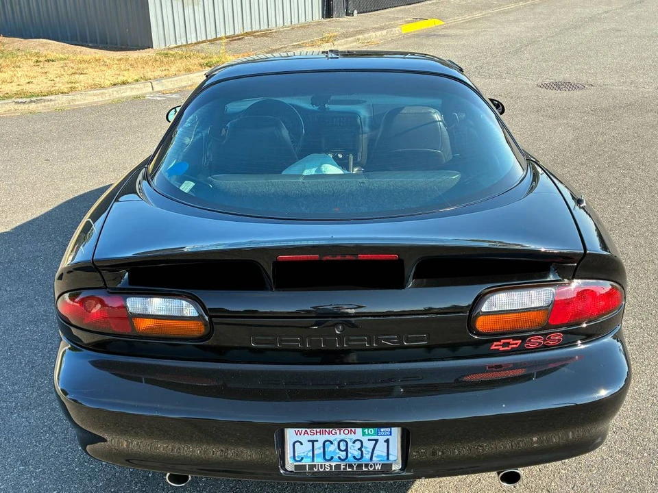 2000 Chevrolet Camaro SS 4th Gen - Image 7 of 17