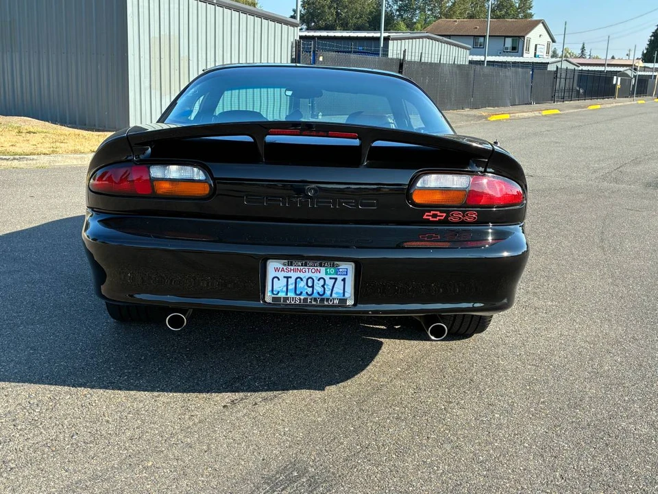 2000 Chevrolet Camaro SS 4th Gen - Image 6 of 17