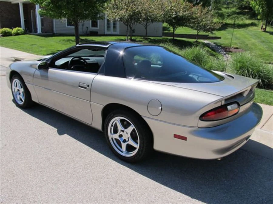 2000 Chevrolet Camaro SS 4th Gen - Image 2 of 9