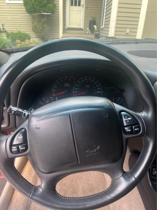 2000 Chevrolet Camaro 4th Gen - Image 5 of 11