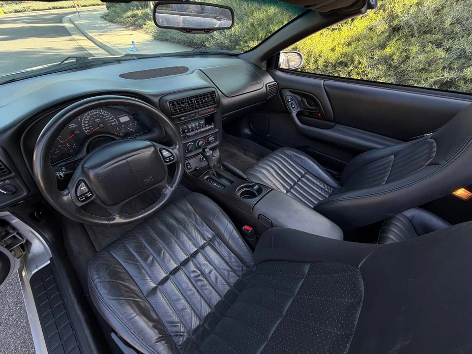 2000 Chevrolet Camaro Z28 4th Gen - Image 11 of 18