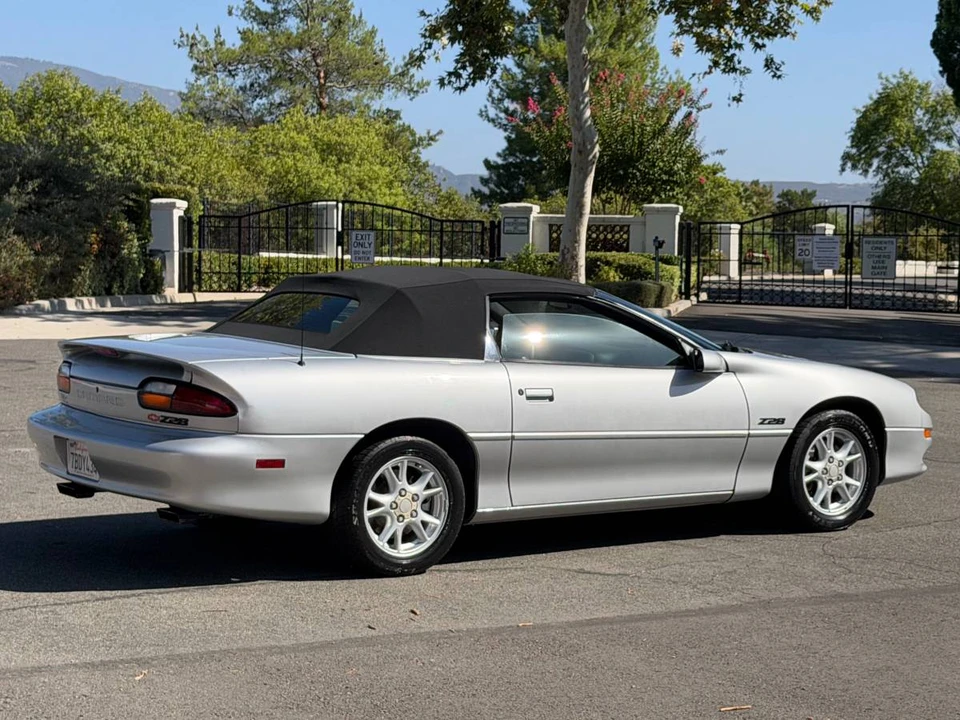 2000 Chevrolet Camaro Z28 4th Gen - Image 8 of 18
