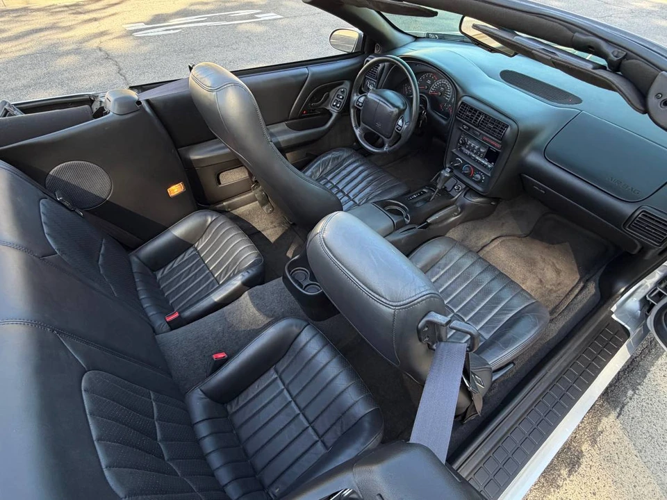 2000 Chevrolet Camaro Z28 4th Gen - Image 9 of 18