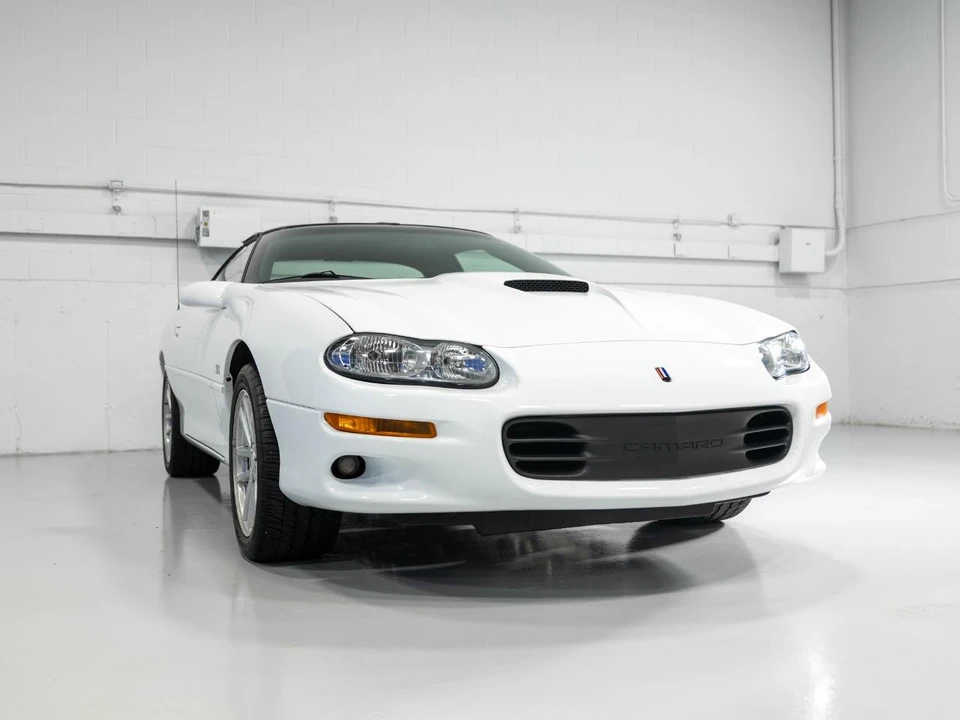 2000 Chevrolet Camaro SS 4th Gen - Image 6 of 31