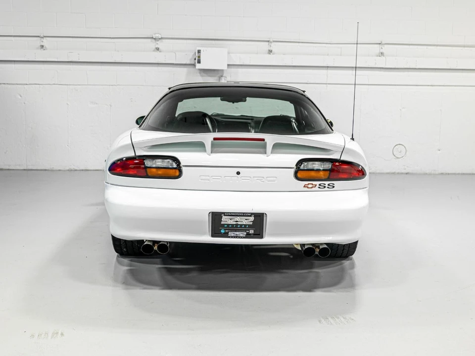 2000 Chevrolet Camaro SS 4th Gen - Image 17 of 31
