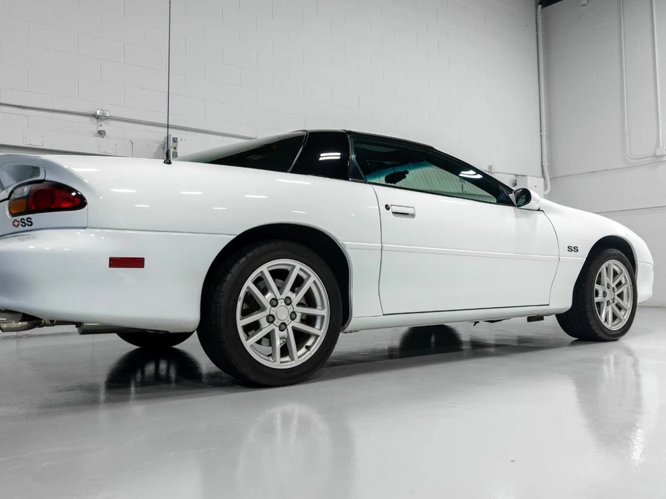 2000 Chevrolet Camaro SS 4th Gen - Image 12 of 31