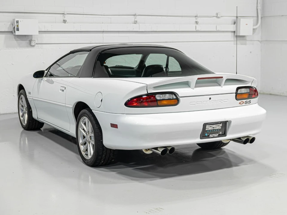 2000 Chevrolet Camaro SS 4th Gen - Image 18 of 31
