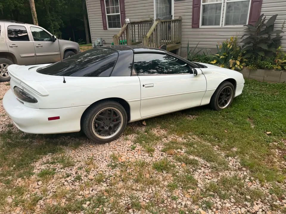 2000 Chevrolet Camaro Z28 4th Gen - Image 6 of 9