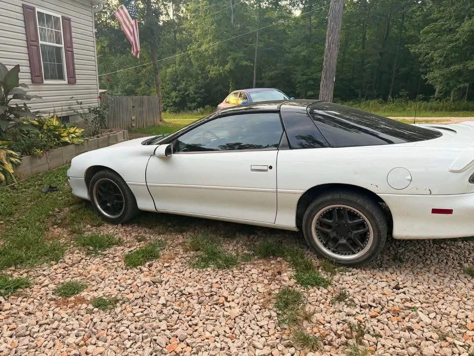 2000 Chevrolet Camaro Z28 4th Gen - Image 2 of 9