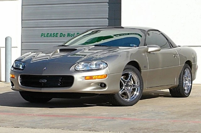 2000 Chevrolet Camaro SS 4th Gen - Image 2 of 5