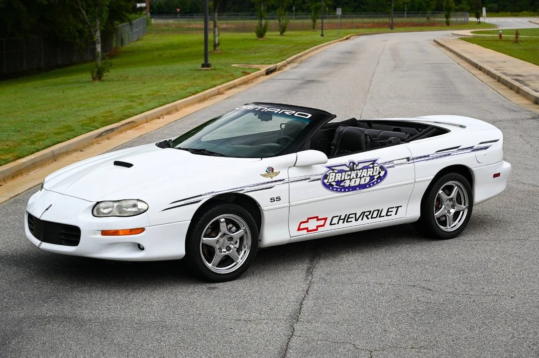 2000 Chevrolet Camaro SS 4th Gen - Image 3 of 21