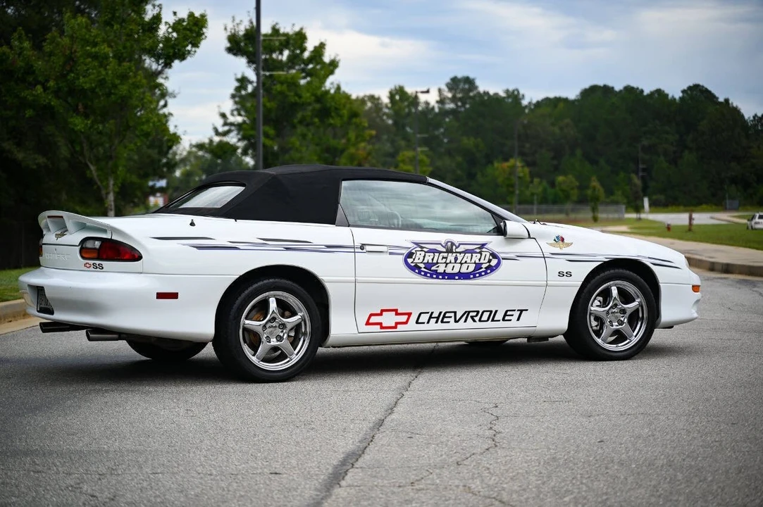 2000 Chevrolet Camaro SS 4th Gen - Image 13 of 21