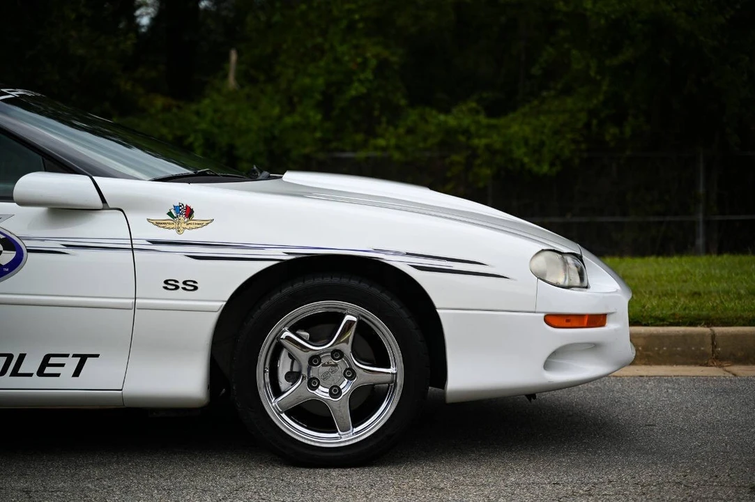 2000 Chevrolet Camaro SS 4th Gen - Image 17 of 21