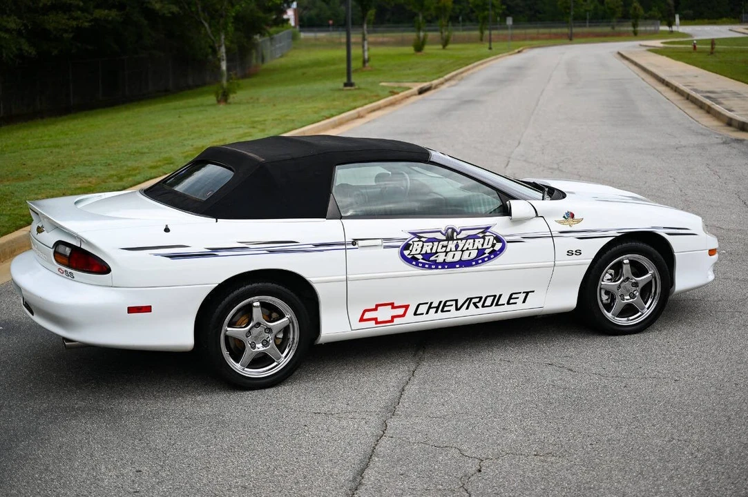 2000 Chevrolet Camaro SS 4th Gen - Image 2 of 21