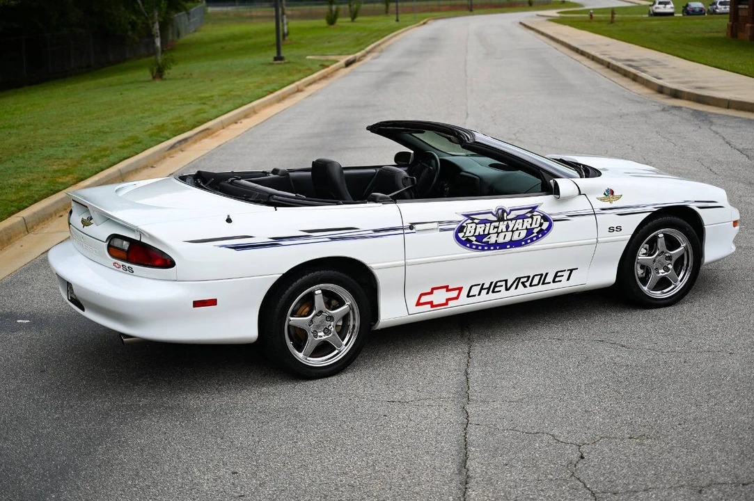 2000 Chevrolet Camaro SS 4th Gen - Image 4 of 21
