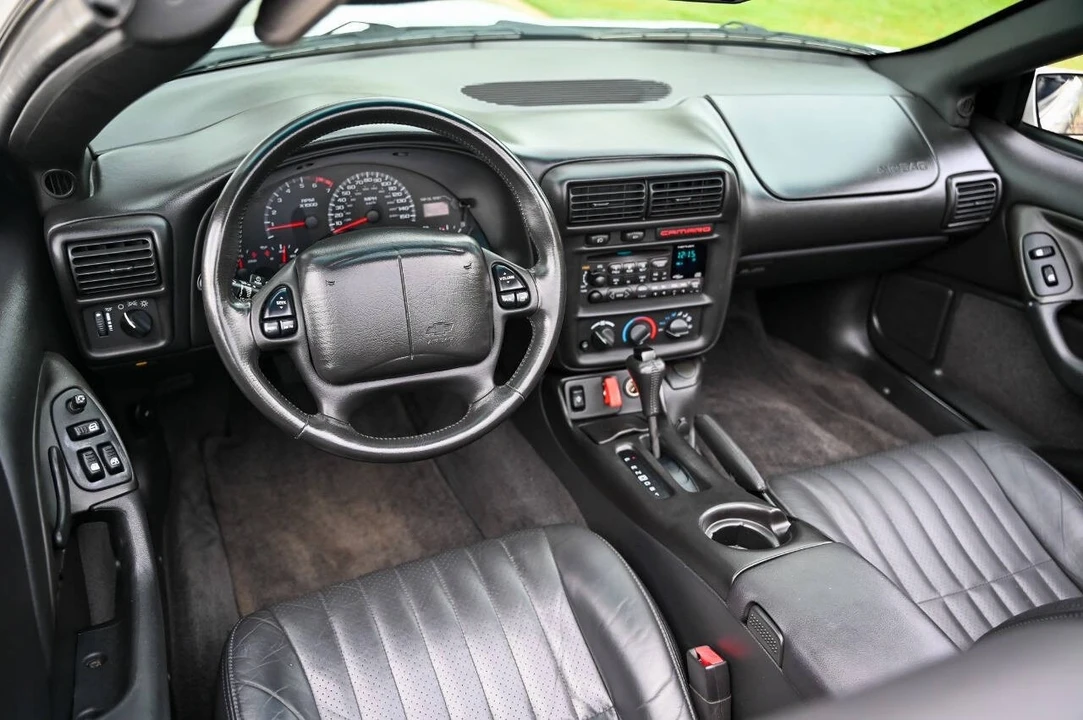 2000 Chevrolet Camaro SS 4th Gen - Image 4 of 21