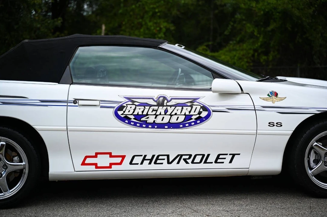2000 Chevrolet Camaro SS 4th Gen - Image 16 of 21