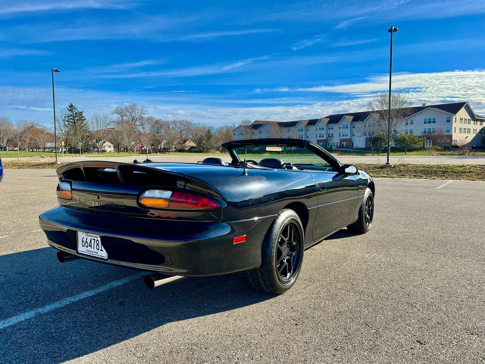 2000 Chevrolet Camaro SS 4th Gen - Image 9 of 31