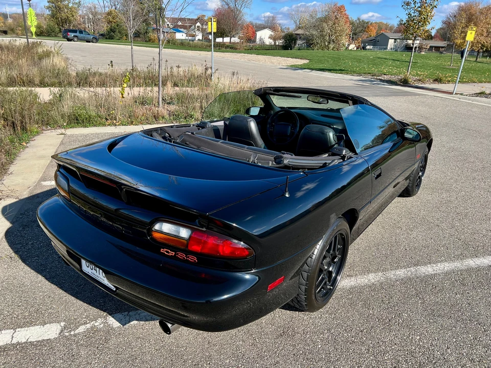 2000 Chevrolet Camaro SS 4th Gen - Image 10 of 31