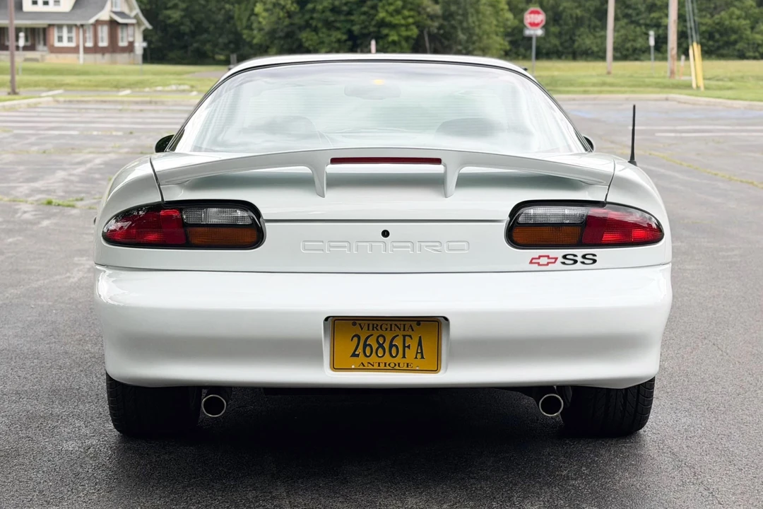 2000 Chevrolet Camaro SS 4th Gen - Image 5 of 31