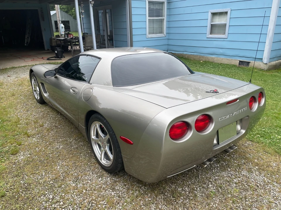 2000 Chevrolet Corvette C5 - Image 4 of 13